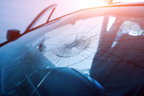 4 Reasons Why You Should NOT Put Off Windshield Repairs